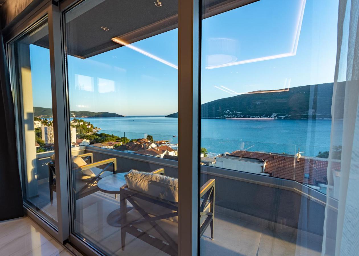 Garni Hotel Kruso Herceg Novi Exterior photo