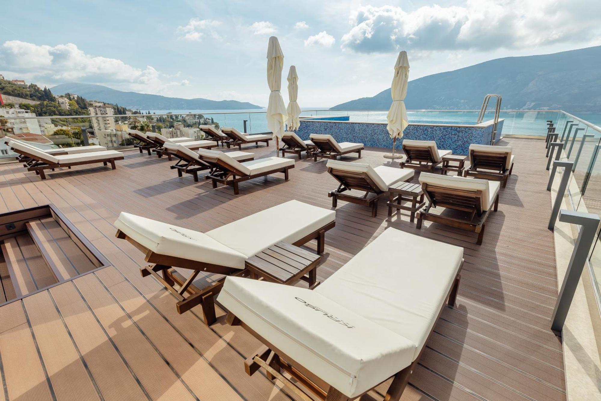 Garni Hotel Kruso Herceg Novi Exterior photo